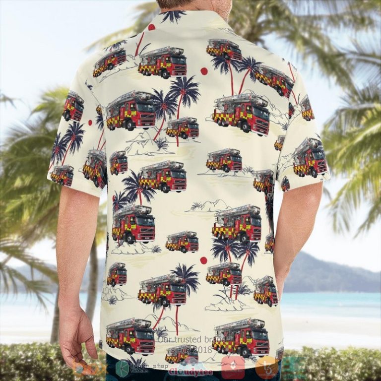 Bedfordshire-England-United-Kingdom-Bedfordshire-And-Luton-Fire-And-Rescue-Service-Aerial-Ladder-Platform-Hawaiian-Shirt-1